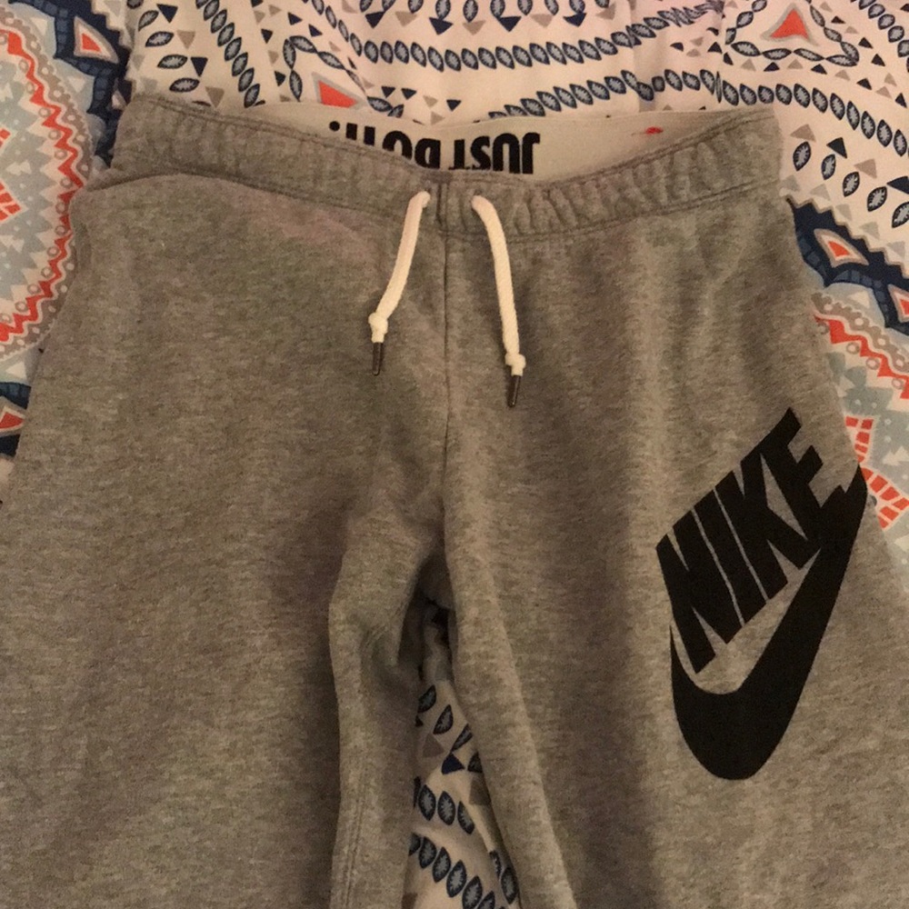 Nike joggers/sweatpants
